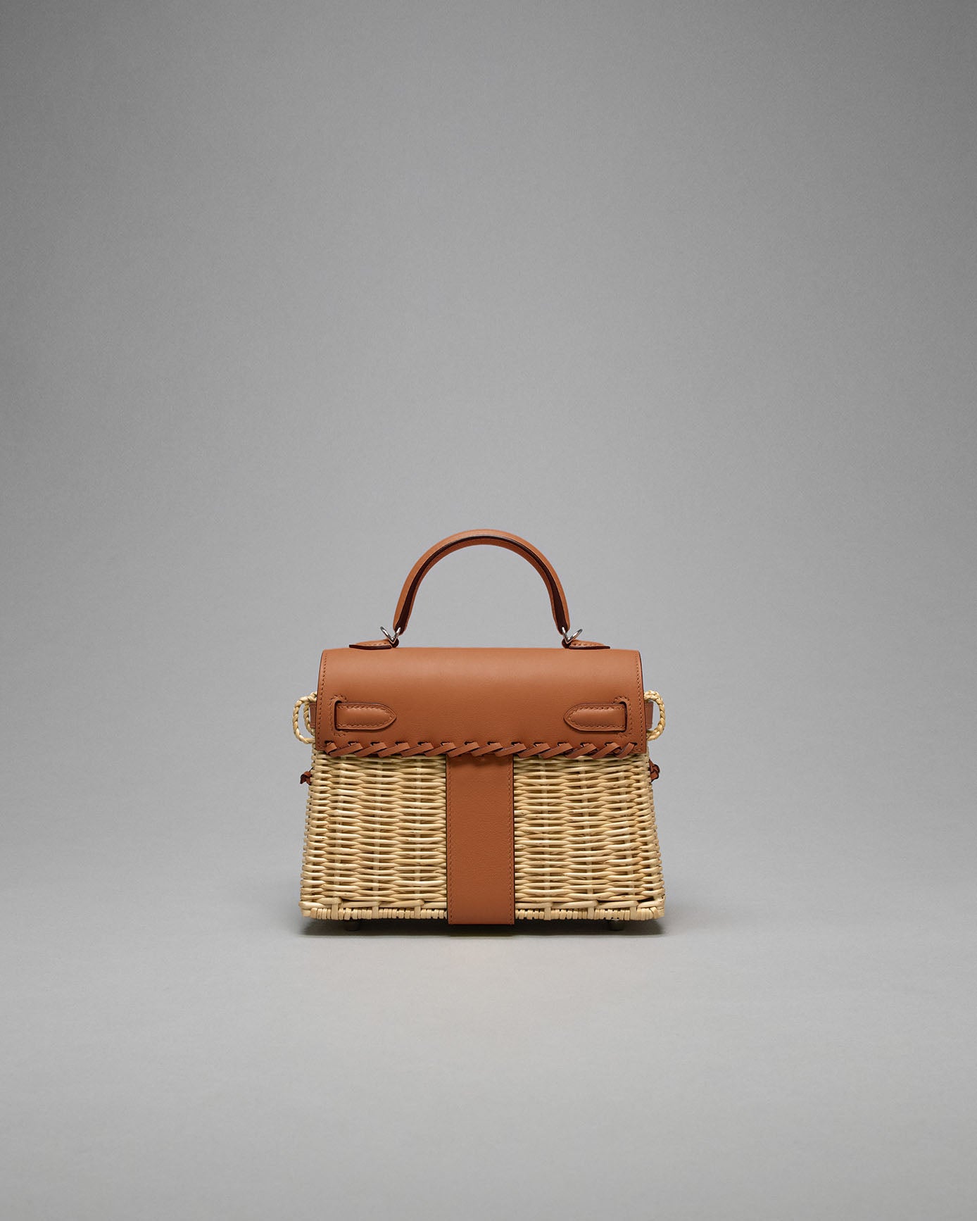 Kelly Picnic Gold